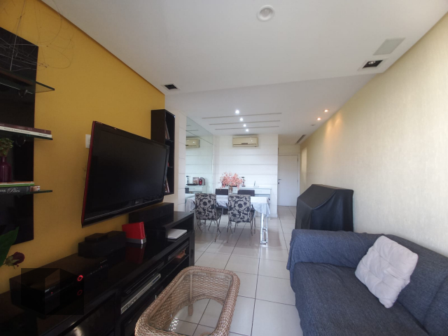 Apartamento à venda com 3 quartos, 89m² - Foto 2