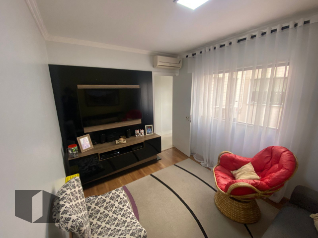 Apartamento à venda com 4 quartos, 216m² - Foto 18