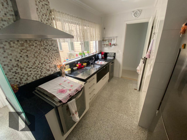 Apartamento à venda com 4 quartos, 216m² - Foto 24