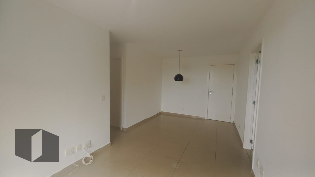 Apartamento à venda com 2 quartos, 72m² - Foto 3