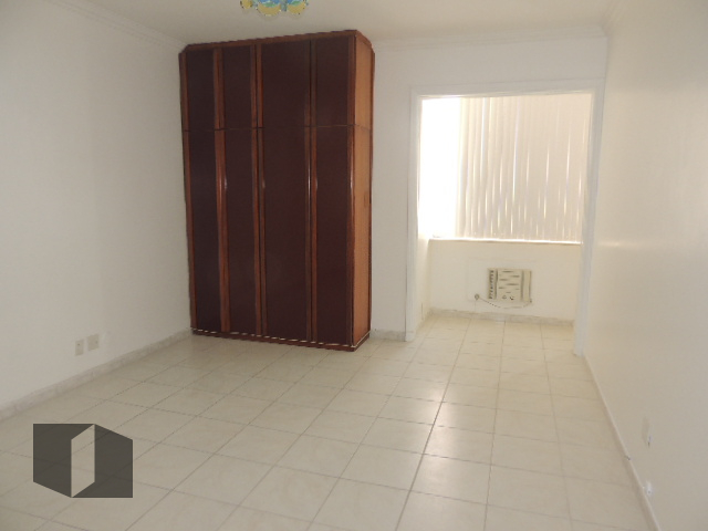 Apartamento à venda com 3 quartos, 159m² - Foto 19