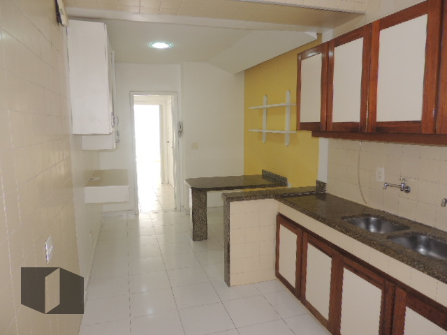 Apartamento à venda com 3 quartos, 159m² - Foto 30