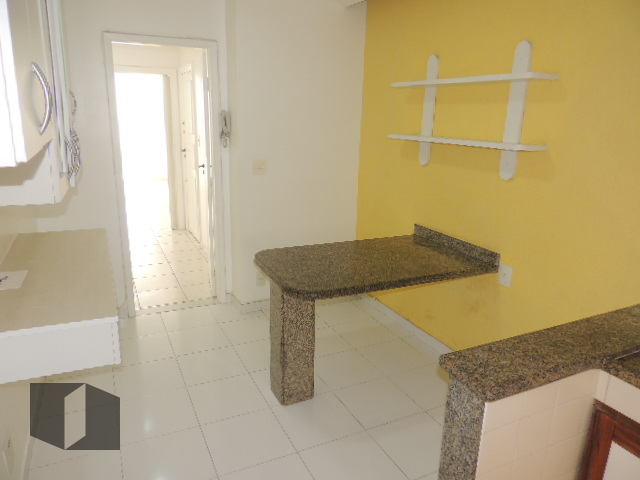 Apartamento à venda com 3 quartos, 159m² - Foto 31