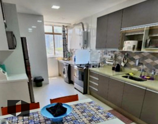 Apartamento à venda com 3 quartos, 157m² - Foto 14