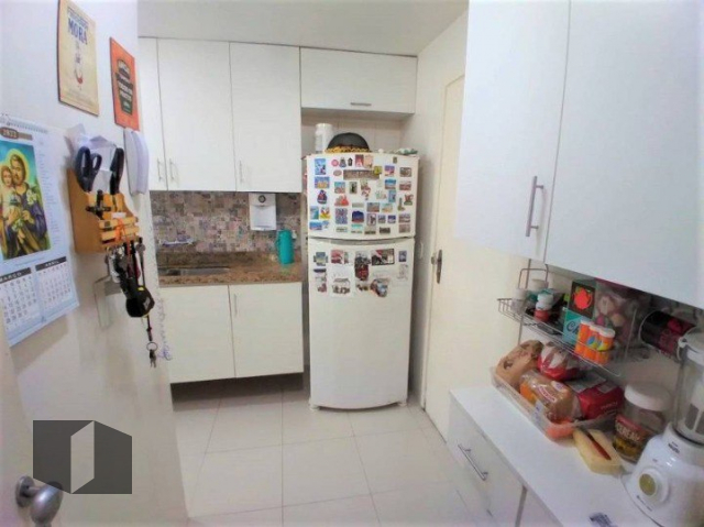 Apartamento à venda com 2 quartos, 76m² - Foto 25