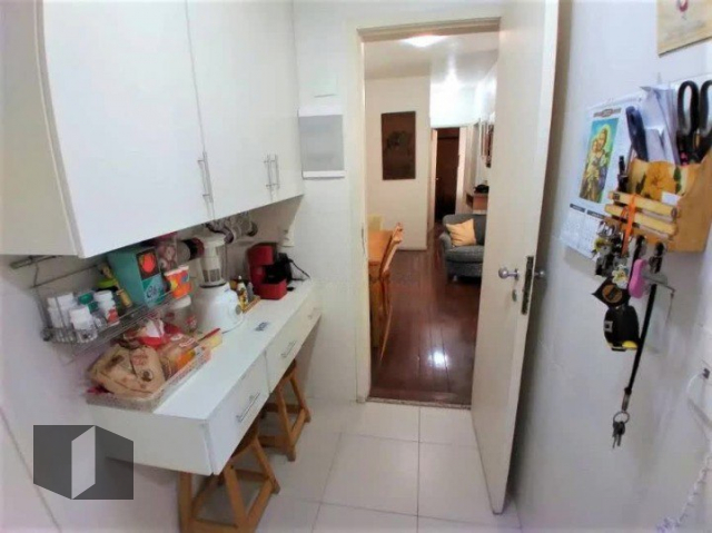 Apartamento à venda com 2 quartos, 76m² - Foto 23