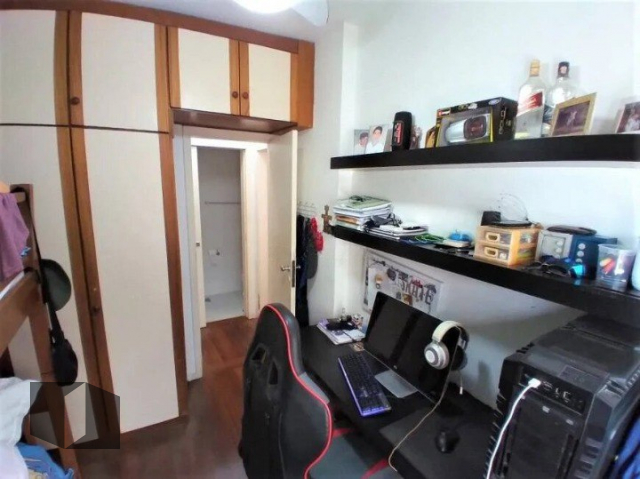 Apartamento à venda com 2 quartos, 76m² - Foto 17