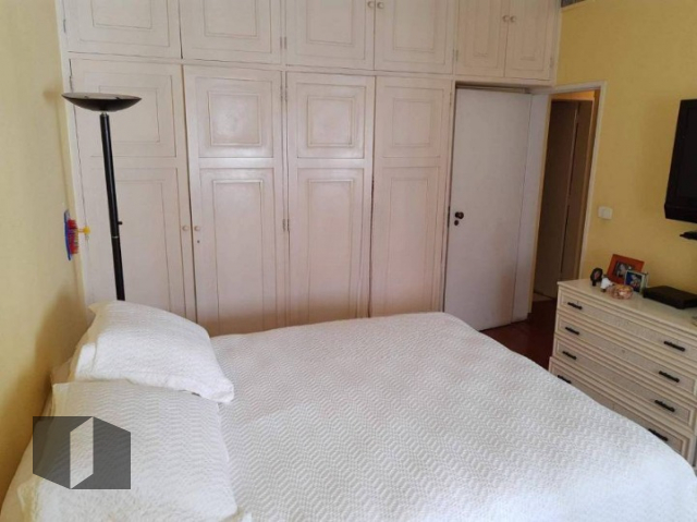 Apartamento à venda com 4 quartos, 300m² - Foto 18