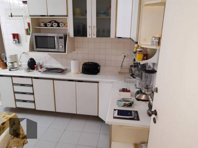 Apartamento à venda com 4 quartos, 300m² - Foto 33