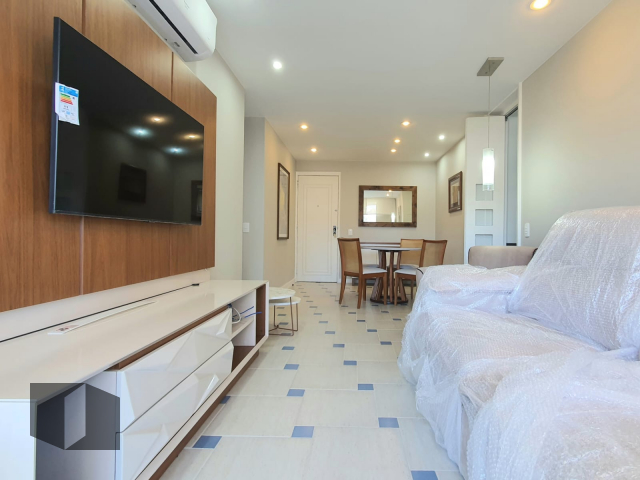 Apartamento à venda com 2 quartos, 71m² - Foto 1