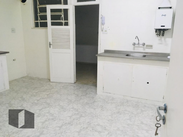 Apartamento para alugar com 3 quartos, 150m² - Foto 16