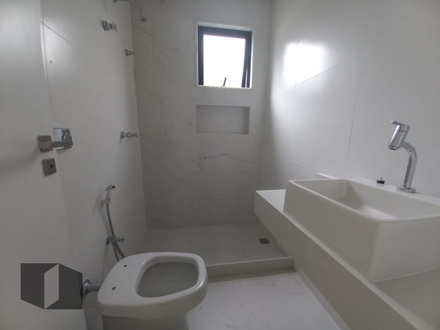 Casa de Condomínio à venda com 5 quartos, 380m² - Foto 17