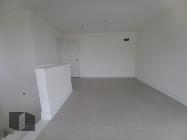 Casa de Condomínio à venda com 4 quartos, 350m² - Foto 17