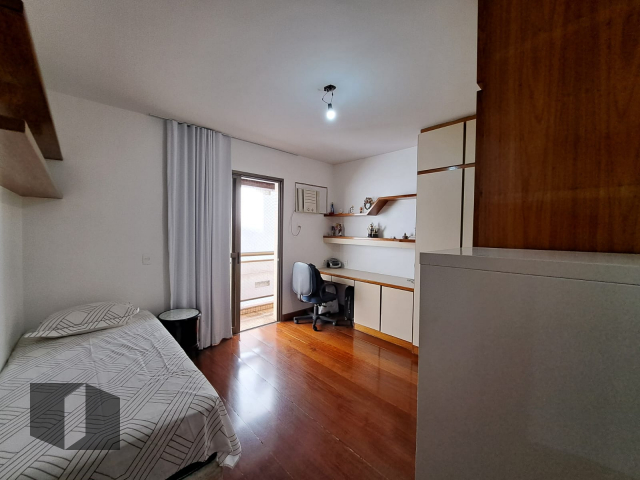 Apartamento à venda com 4 quartos, 222m² - Foto 19