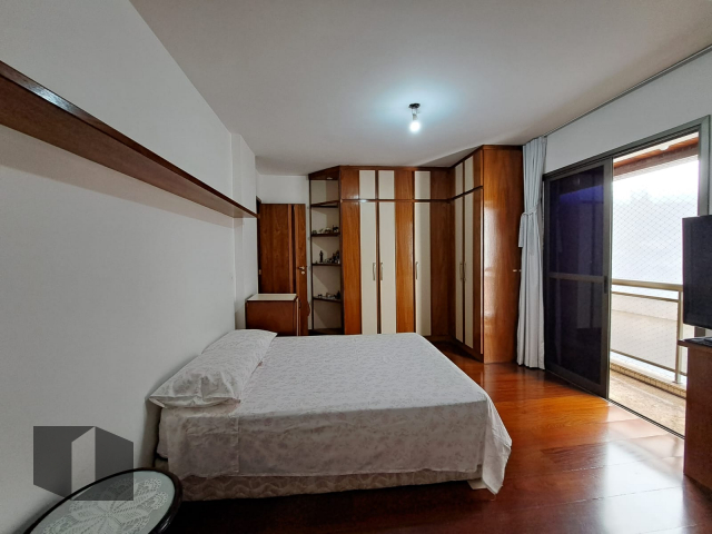 Apartamento à venda com 4 quartos, 222m² - Foto 12