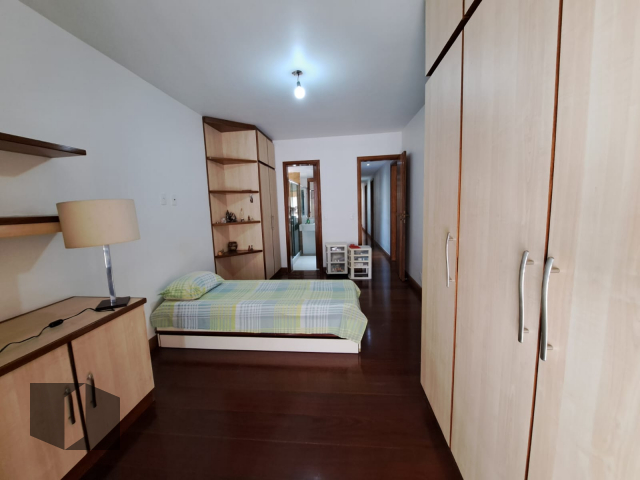 Apartamento à venda com 4 quartos, 222m² - Foto 21