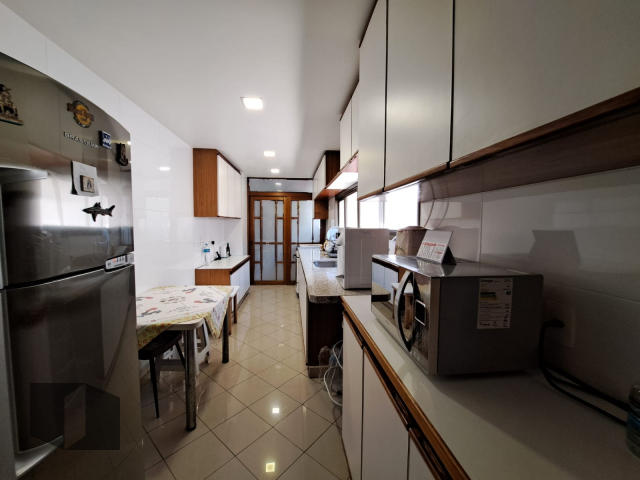 Apartamento à venda com 4 quartos, 222m² - Foto 26