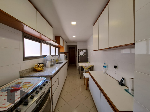 Apartamento à venda com 4 quartos, 222m² - Foto 25