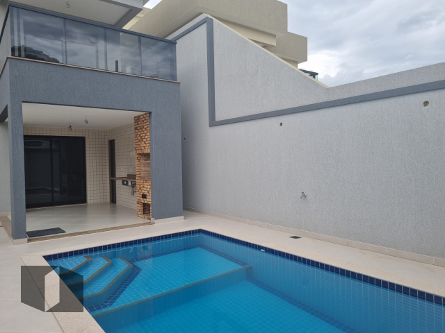 Casa de Condomínio à venda com 4 quartos, 252m² - Foto 2