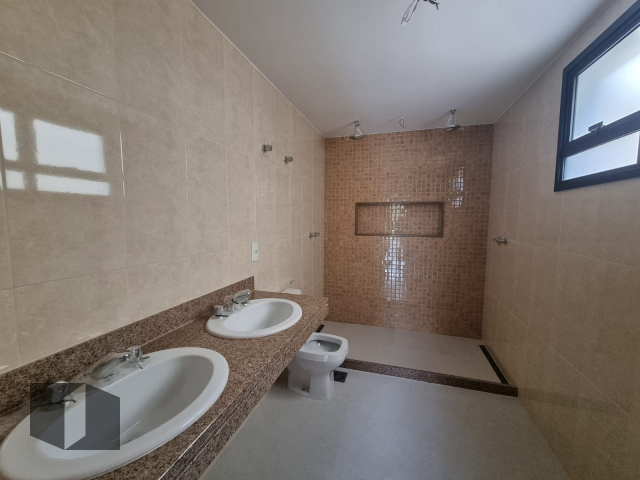 Casa de Condomínio à venda com 4 quartos, 252m² - Foto 13