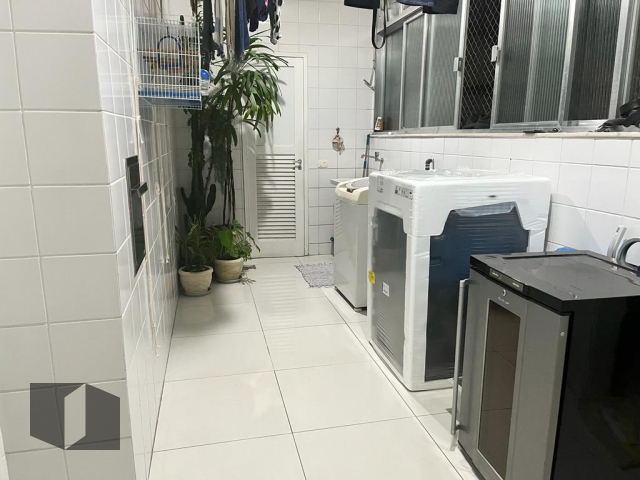 Apartamento à venda com 3 quartos, 150m² - Foto 19