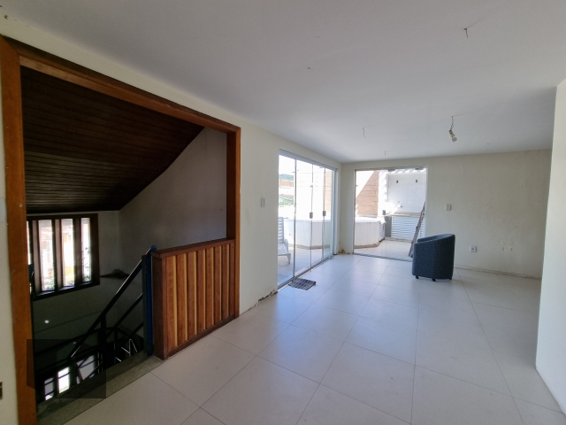 Casa à venda com 5 quartos, 250m² - Foto 24