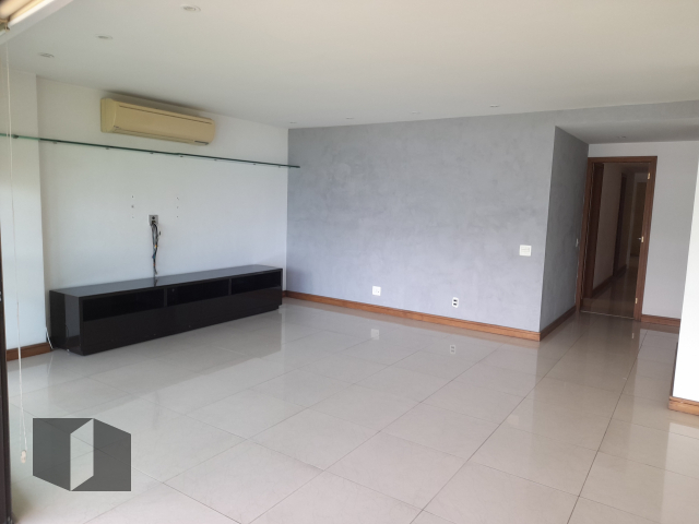 Apartamento à venda com 3 quartos, 153m² - Foto 8