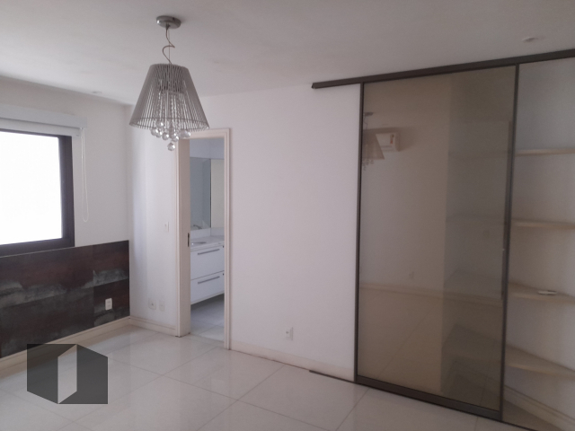 Apartamento à venda com 3 quartos, 153m² - Foto 10