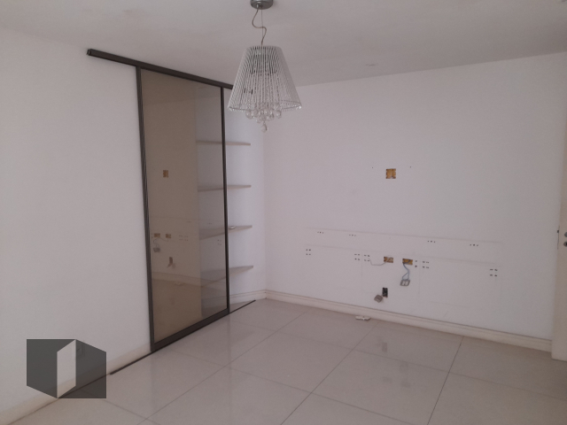 Apartamento à venda com 3 quartos, 153m² - Foto 11