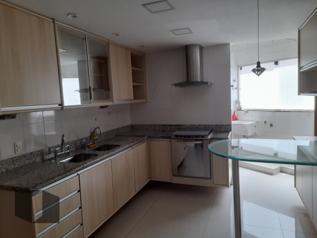 Apartamento à venda com 3 quartos, 153m² - Foto 22