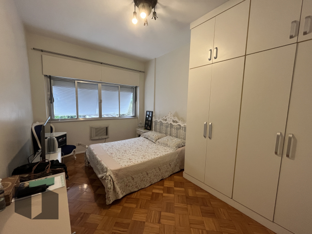 Apartamento à venda com 3 quartos, 233m² - Foto 7