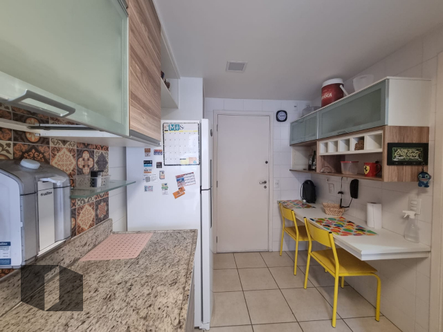 Apartamento à venda com 3 quartos, 116m² - Foto 18