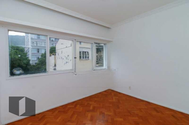 Apartamento à venda com 3 quartos, 80m² - Foto 8