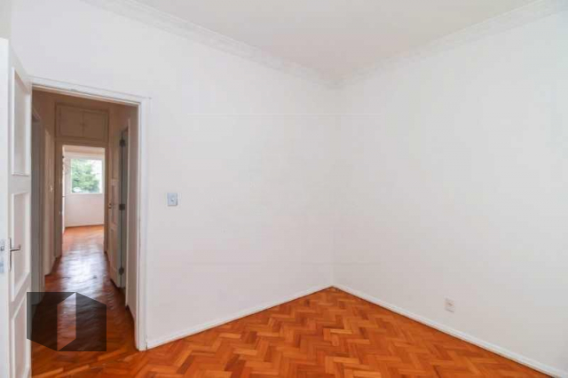 Apartamento à venda com 3 quartos, 80m² - Foto 4