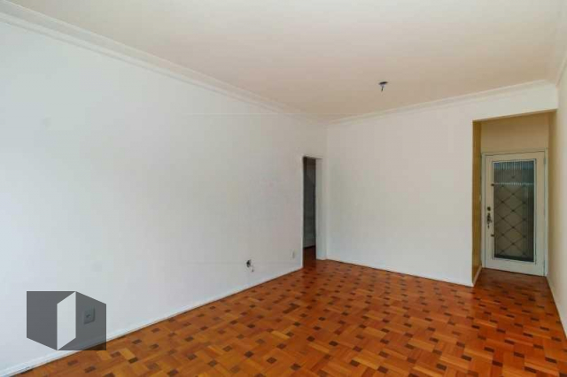 Apartamento à venda com 3 quartos, 80m² - Foto 2