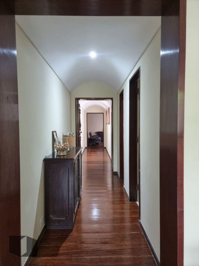 Apartamento para alugar com 3 quartos, 240m² - Foto 6