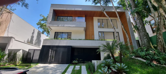 Casa de Condomínio à venda com 5 quartos, 627m² - Foto 1