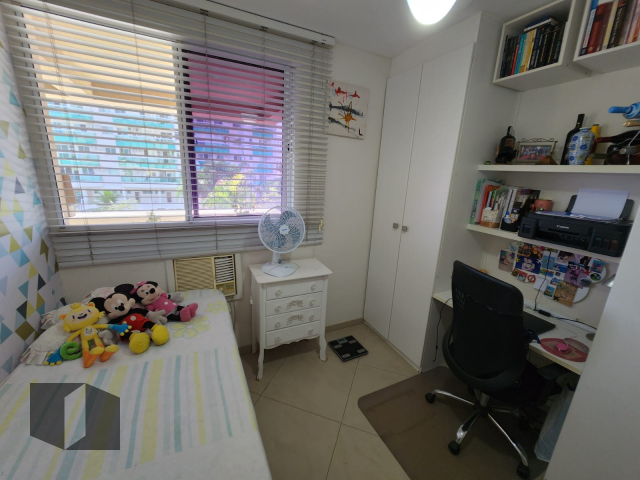 Apartamento à venda com 3 quartos, 75m² - Foto 10