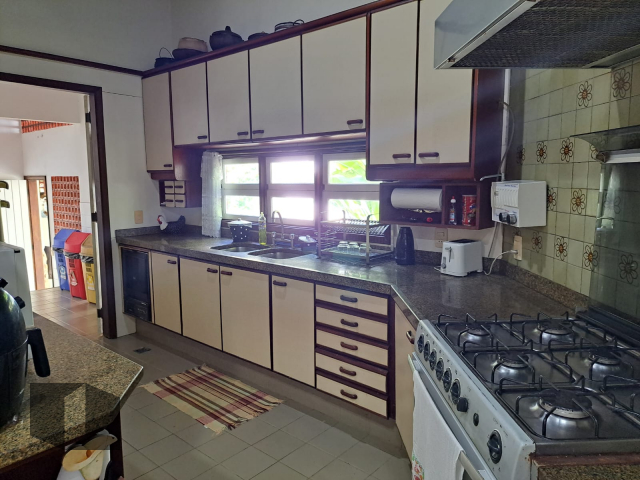 Casa à venda com 3 quartos, 270m² - Foto 23