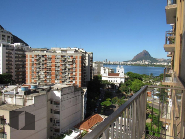 Apartamento à venda com 1 quarto, 70m² - Foto 1