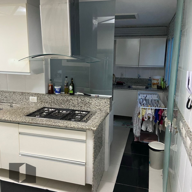 Apartamento à venda com 3 quartos, 199m² - Foto 18