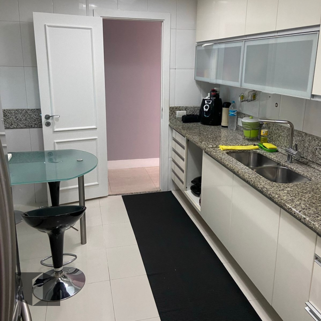 Apartamento à venda com 3 quartos, 199m² - Foto 19