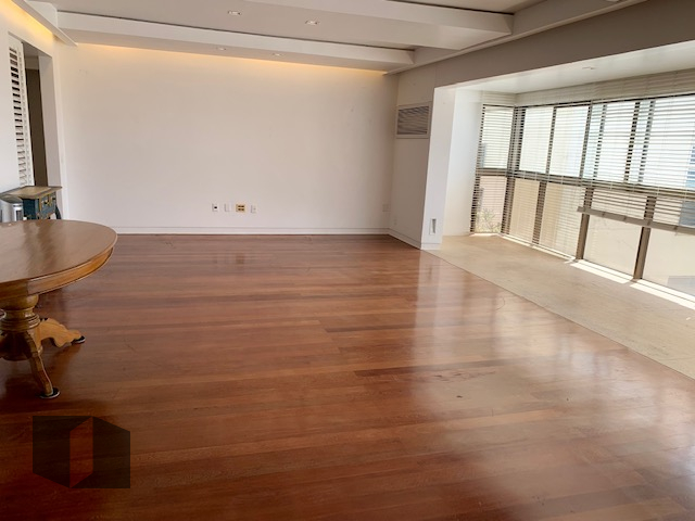 Apartamento à venda com 4 quartos, 257m² - Foto 2