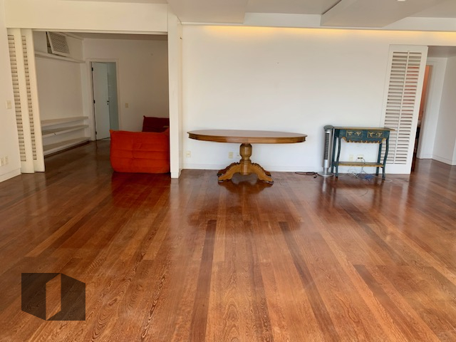 Apartamento à venda com 4 quartos, 257m² - Foto 7