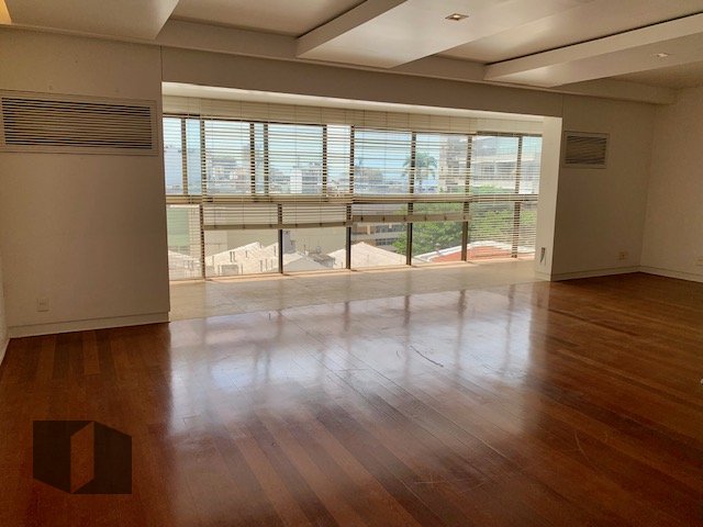 Apartamento à venda com 4 quartos, 257m² - Foto 1