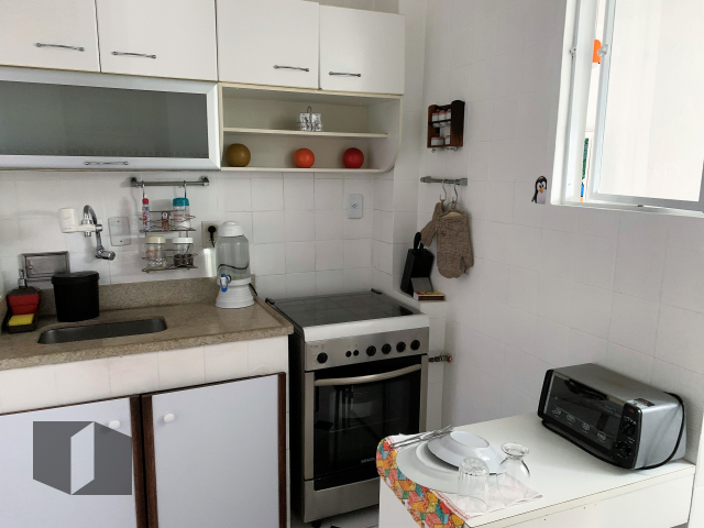 Apartamento à venda com 2 quartos, 70m² - Foto 14