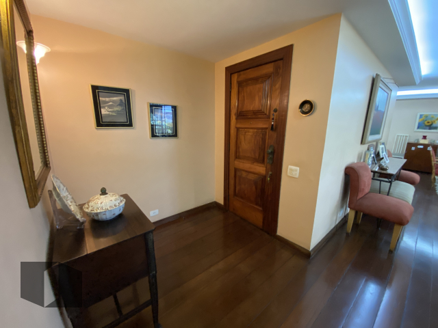 Apartamento à venda com 4 quartos, 229m² - Foto 6