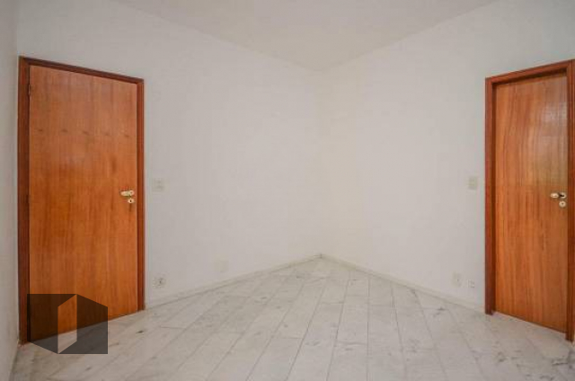 Apartamento à venda com 2 quartos, 78m² - Foto 5