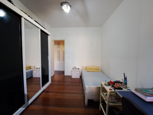 Apartamento à venda com 3 quartos, 123m² - Foto 12