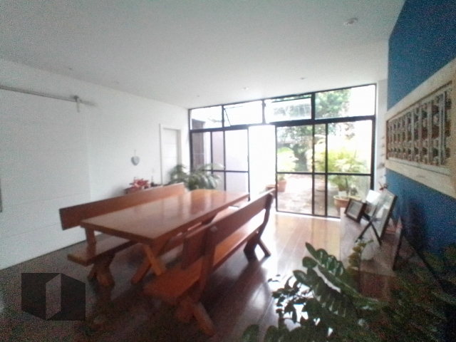 Casa para alugar com 4 quartos, 581m² - Foto 11